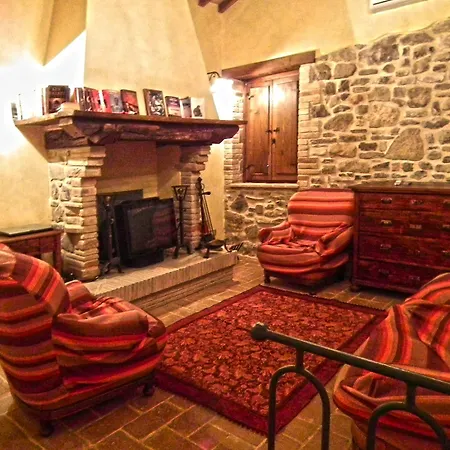 Azienda Agrituristica I Tre Casali 아파트호텔 4*