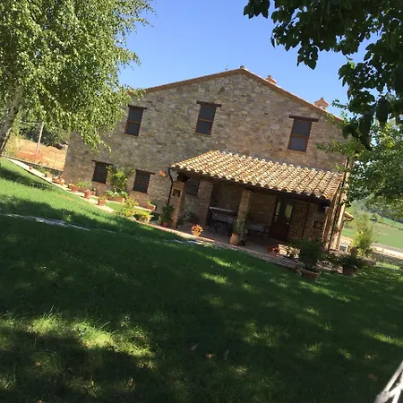 Azienda Agrituristica I Tre Casali Aparthotel 4*