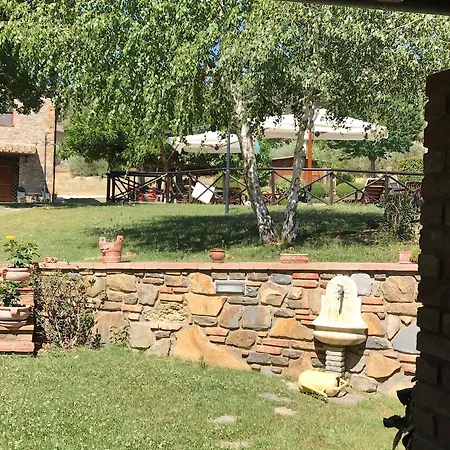 מלון דירות Azienda Agrituristica I Tre Casali מאג'ונה