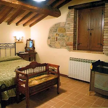 Azienda Agrituristica I Tre Casali 4* מאג'ונה