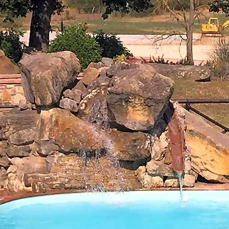 Azienda Agrituristica I Tre Casali 4* מאג'ונה